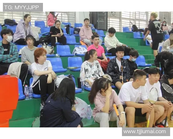 西安羽毛球队比赛经验引发热议球迷对战术和选手表现各执己见